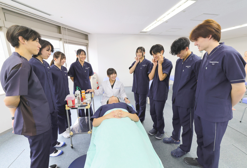 横浜医療専門学校の風景