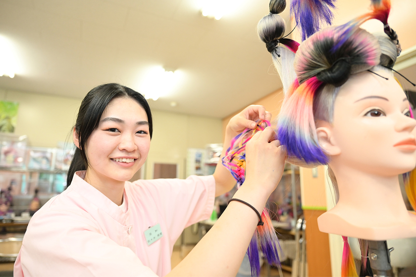 茨城理容美容専門学校の授業
