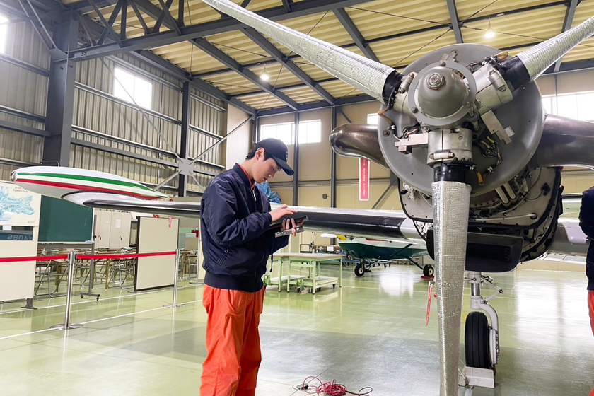 成田国際航空専門学校の学生
