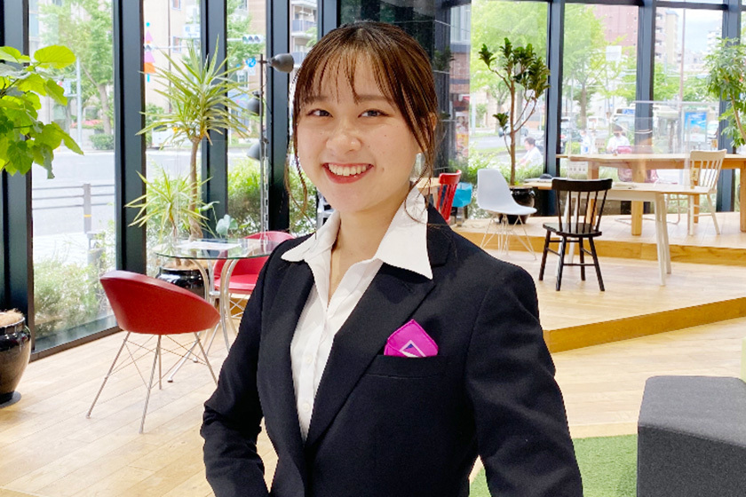 大阪ホテル・観光＆ウェディング専門学校の学生