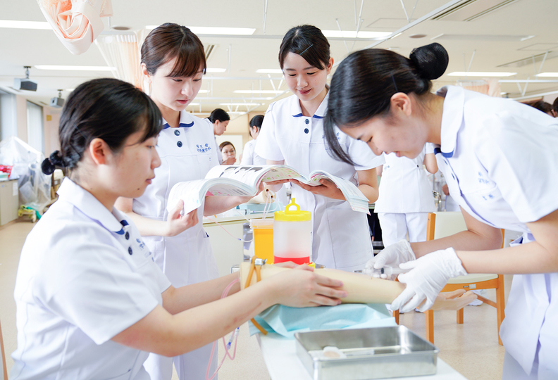 福岡市医師会看護専門学校の風景