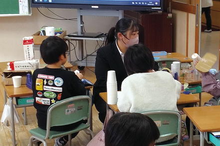 富山国際大学 「地域で学ぶ」「地域に学ぶ」「地域で育つ」を目的に、富山の特色ある教育・保育・福祉の現場で学ぶインターンシップを実施