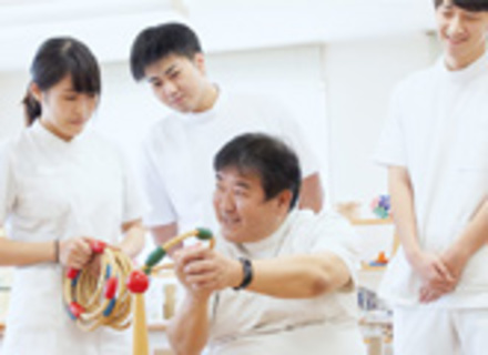 専門学校穴吹リハビリテーションカレッジの特長２