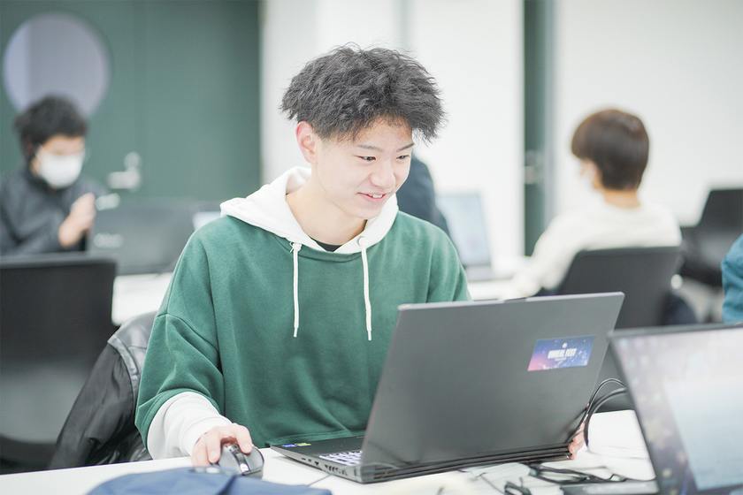 北海道ハイテクノロジー専門学校の学生