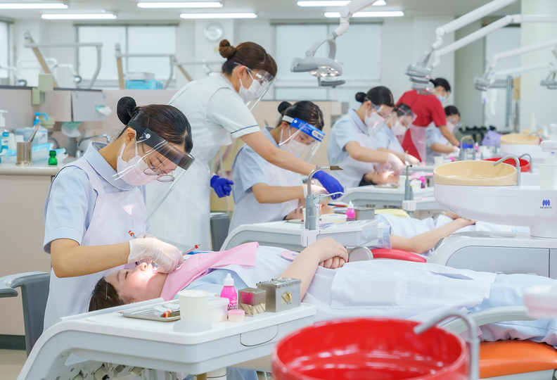 専門学校宮城高等歯科衛生士学院の風景