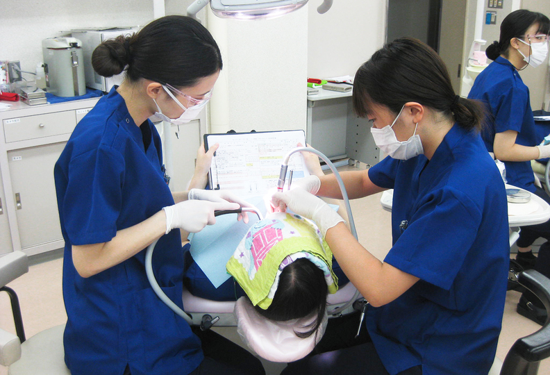 専門学校　福山歯科衛生士学校の風景