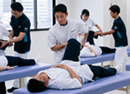 岡山医療専門職大学の特長１