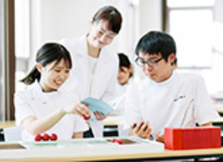 岡山医療専門職大学の特長２