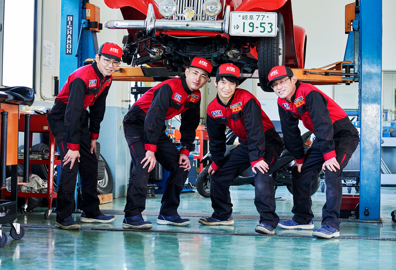 専門学校 中部国際自動車大学校の風景