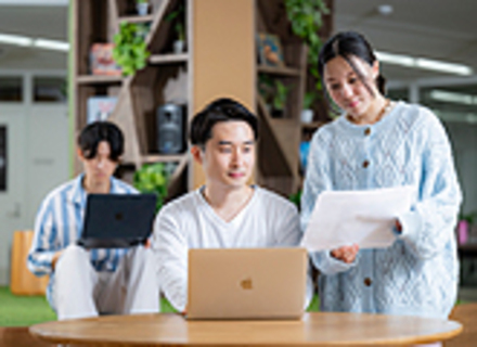 ＫＡＤＯＫＡＷＡ　ドワンゴ情報工科学院　名古屋校の特長１