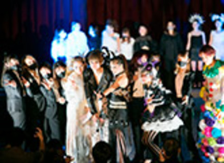 山梨県美容専門学校の特長３