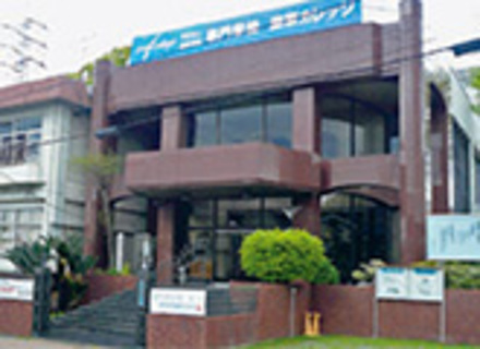 専門学校湖東カレッジの特長２