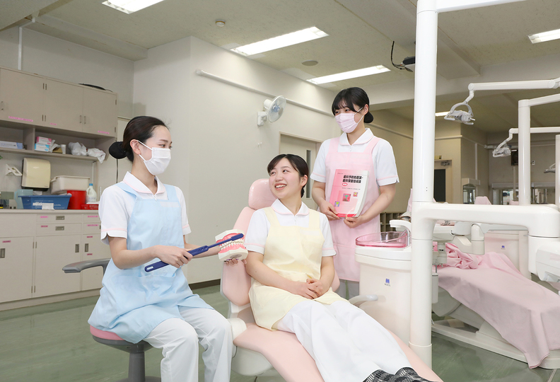 山梨県歯科衛生専門学校の風景
