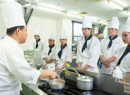 国際調理師専門学校の特長２