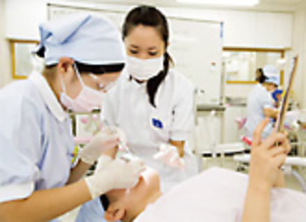 日本大学歯学部附属歯科衛生専門学校の特長３