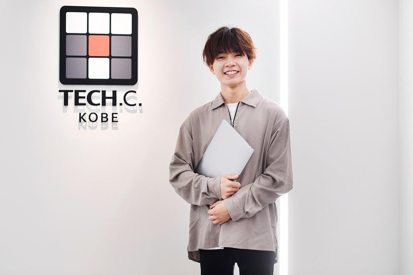 神戸・甲陽デザイン＆テクノロジー専門学校の学生