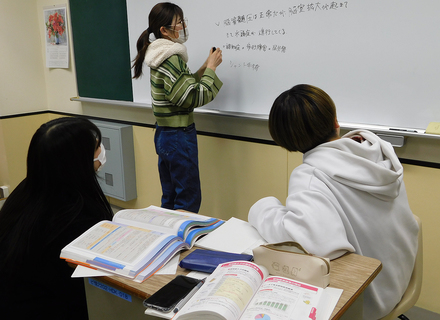 医療ビジネス観光福祉専門学校の特長１