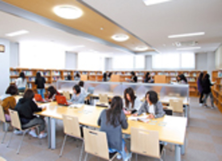 専門学校　北九州看護大学校の特長２