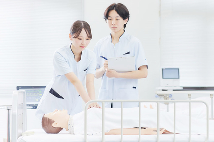 鹿児島純心大学 充実した設備・環境で、看護のこころと確かな知識を身に付けた医療現場の実践者を目指します