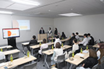西南学院大学 机上の学びを実践で。産学連携にも取り組みます