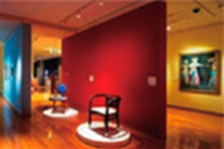 九州産業大学 【芸術表現学科】美術館や自治体、各種団体やアーティストと協働し芸術プロジェクトに挑戦。アート拠点として常時発信中です