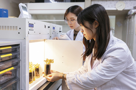 九州産業大学 「食品微生物制御センター」を開設し、国内大手食品企業や食品関連団体と食品ロスの低減を目指した取り組みを行っています