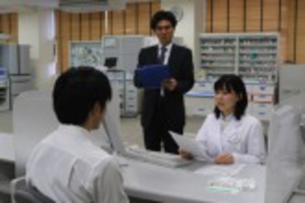 第一薬科大学 臨場感あふれる臨床教育が行える実務実習教育センター