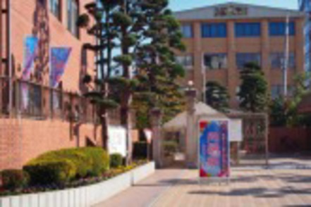 尚絅大学 熊本市中心部にある九品寺で、充実した学生生活を送れます！