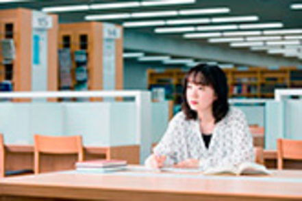 広島経済大学 独自の教育プログラムで、社会を生き抜く力を身につけます