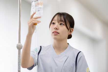 園田学園大学 看護師に加え、助産師または保健師のWライセンス取得が目指せる。通いやすい多様な実習先で実践力を磨きます。（人間看護学科）