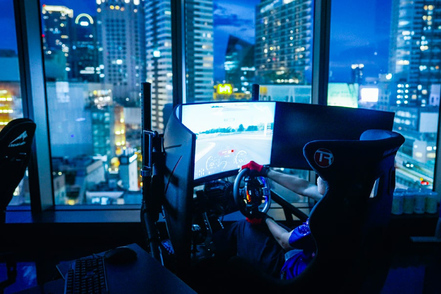 大阪工業大学 2024年にeスポーツ施設「OIT esports Digital Area」が完成。課外活動だけでなく、教育研究、地域交流も推進