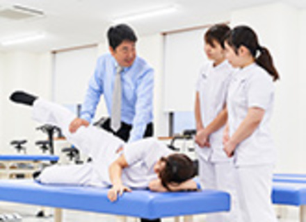 関西医療大学の特長２