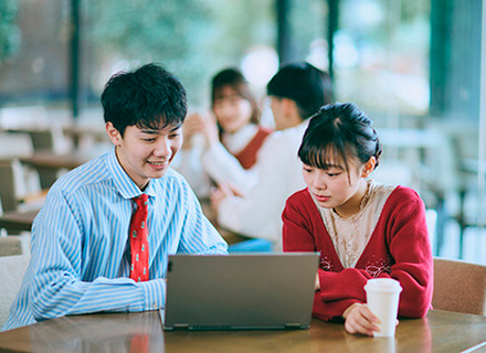 京都光華大学の特長１