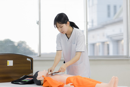 びわこ学院大学 養護教諭の免許が教育系の学部で取得できるのは、全国的にも珍しい特長です。
