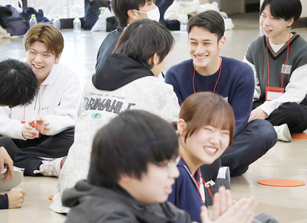 流通科学大学の特長１