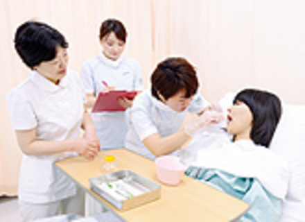 東京医療保健大学の特長３