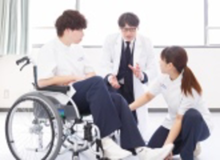 大阪保健医療大学の特長１