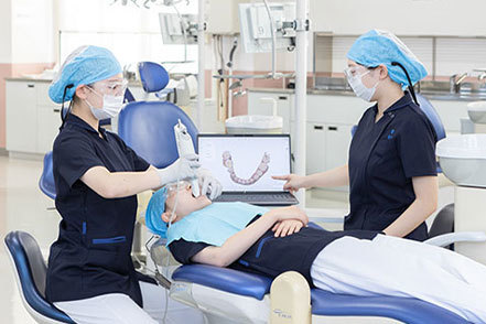 大阪歯科大学 充実した実習環境で、次世代の歯科衛生士・歯科技工士を養成しています