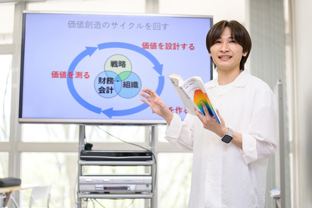 金沢学院大学 公務員、金融、商社、高校教員など多様な将来を実現することが可能です