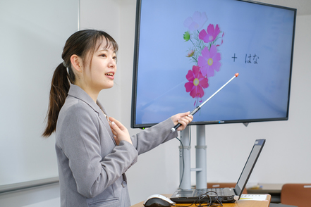 日本福祉大学 毎年行われている日本福祉大学主催の国際プレゼンテーション「ワールドユースミーティング」