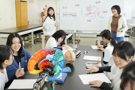 日本福祉大学 リハビリテーション医療に関する実習室で構成された施設「教育実習棟」が学びのステージ