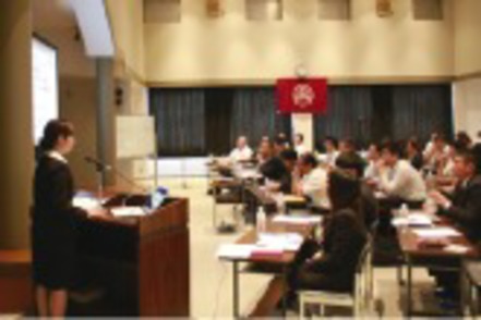 朝日大学 インターンシップの成果を報告し(セイノーホールディングスでの成果発表会)、経験を共有
