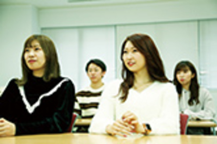 名古屋学院大学 講義を通して、新たな価値をつくるイノベーション力と、社会的な利益をつくる倫理観を学びます。