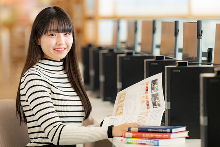 名古屋葵大学 コンピュータソフトウェア開発やIT理論、ファイナンシャルプランニングについて専門的に学修します