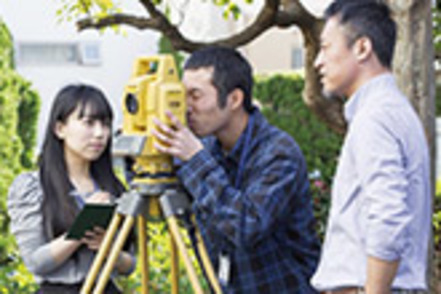 大同大学 文系・理系を問わず、建築に関連する幅広い分野の専門知識や技術を学ぶことができるカリキュラム体系も魅力