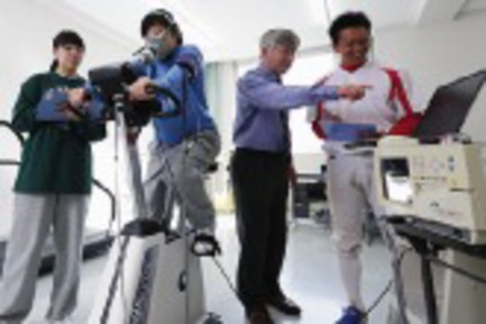 中部学院大学 スポーツ健康領域／幼児体育・トレーニング、発達心理学などのエッセンスを修得