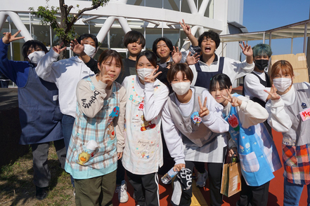 静岡福祉大学 子どもの姿や保育者・教師のかかわり方などについて具体的に学びます。実務経験が豊富な教員たちが全力でサポートします。