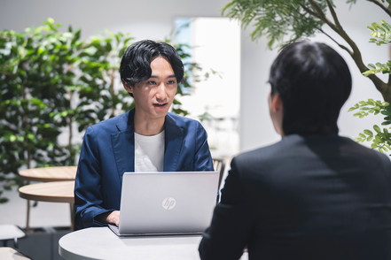 新潟医療福祉大学 【健康データサイエンス学科】医療・福祉・スポーツ・ビジネスを横断的に学び、社会ニーズに応える人材を育成します。