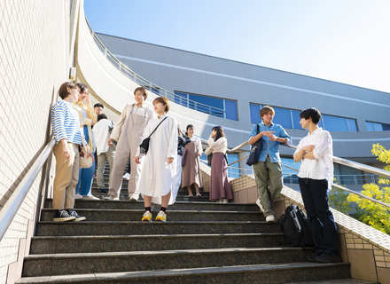 東京情報大学の特長１