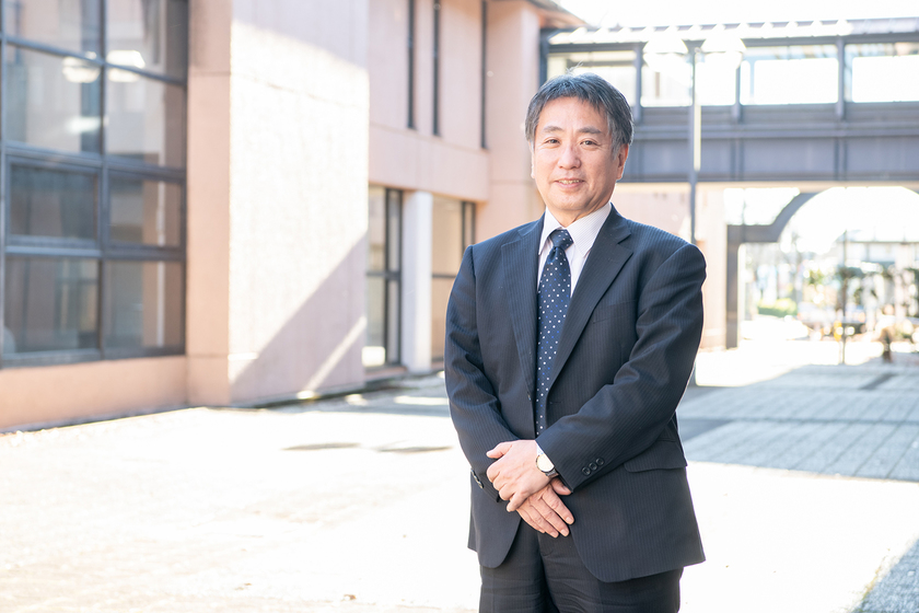 共栄大学の先生